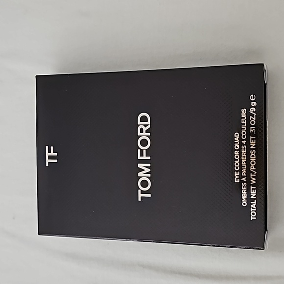 Tom Ford eyeshadow quad in leopard sun - Picture 4 of 6